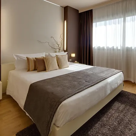 Hotel Western Leone Di Messapia & Conference 4*
