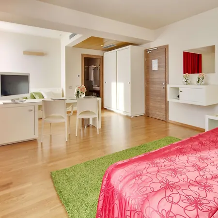 Western Leone Di Messapia & Conference Hotel 4*