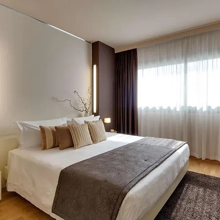 Hotell Western Leone Di Messapia & Conference 4*