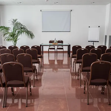 Western Leone Di Messapia & Conference Hotel
