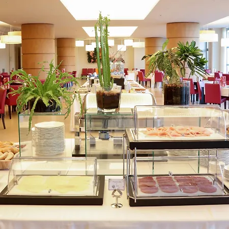 Western Leone Di Messapia & Conference Hotell