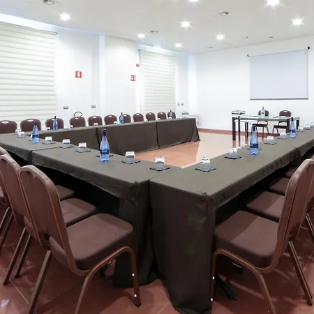 Hotell Western Leone Di Messapia & Conference 4*