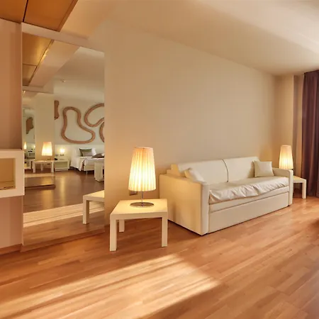 Western Leone Di Messapia & Conference 호텔 레체