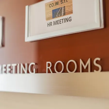 Western Leone Di Messapia & Conference Hotell Lecce