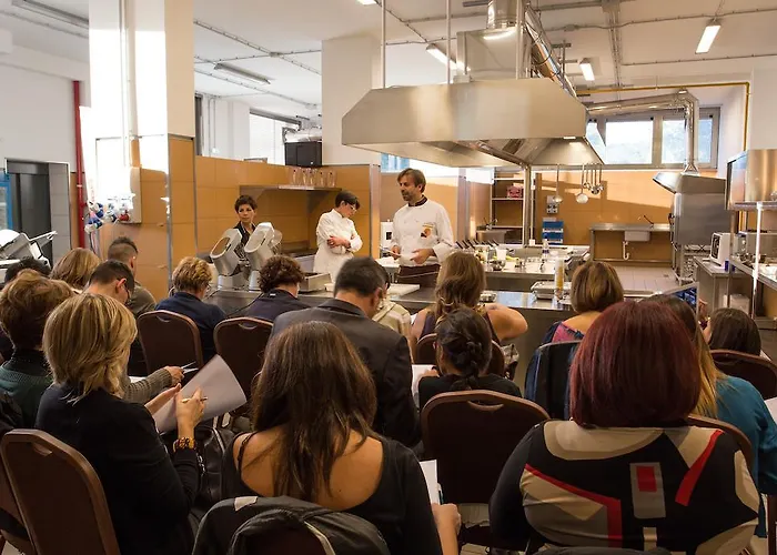 Western Leone Di Messapia & Conference מלון