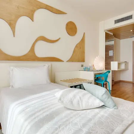 Western Leone Di Messapia & Conference 4* Lecce