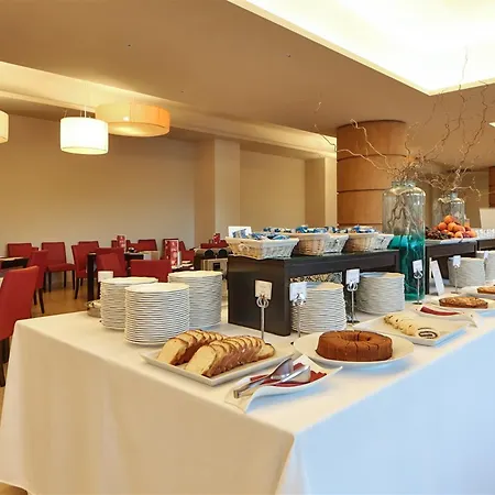 Western Leone Di Messapia & Conference 4* לצ'ה