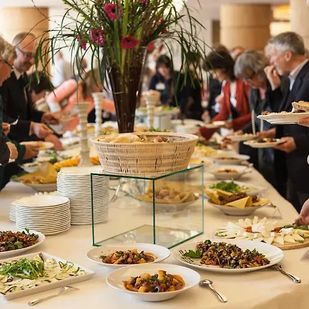 Western Leone Di Messapia & Conference Lecce