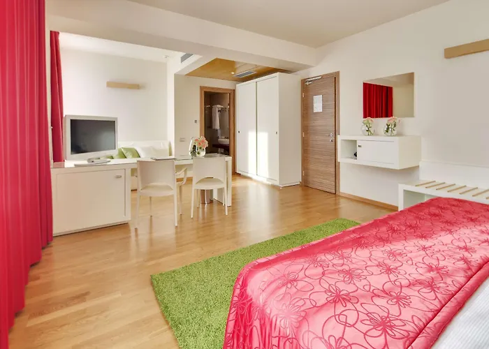 Western Leone Di Messapia & Conference Hotel 4*