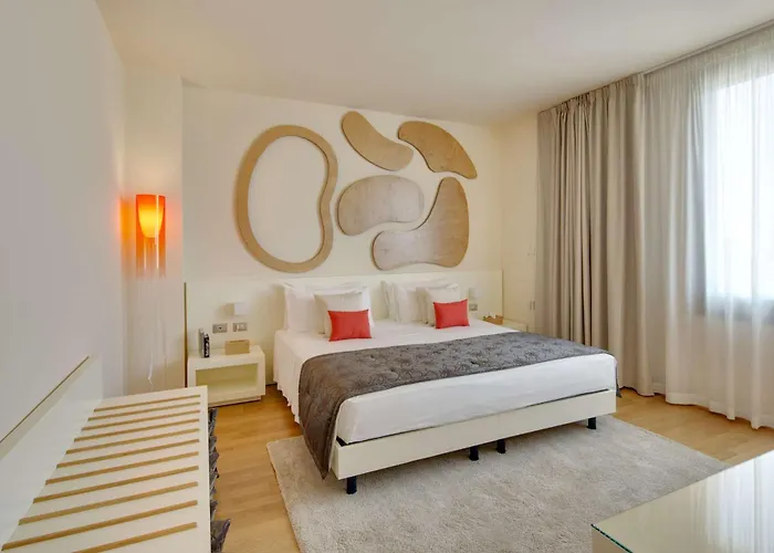 Western Leone Di Messapia & Conference