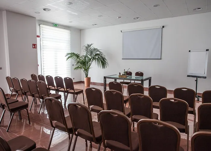 Western Leone Di Messapia & Conference