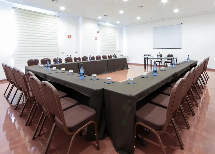 Hotel Western Leone Di Messapia & Conference 4*