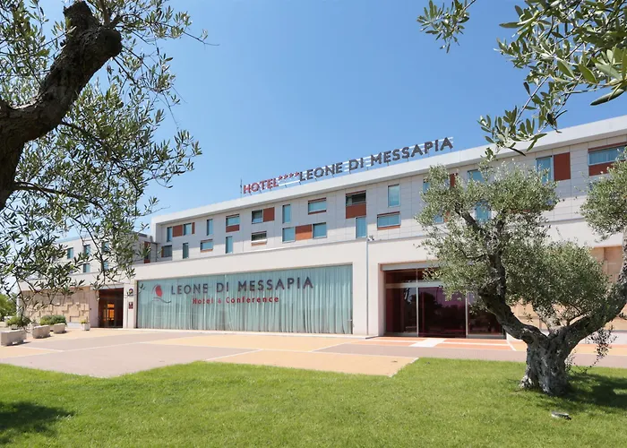Western Leone Di Messapia & Conference Hotel 4*