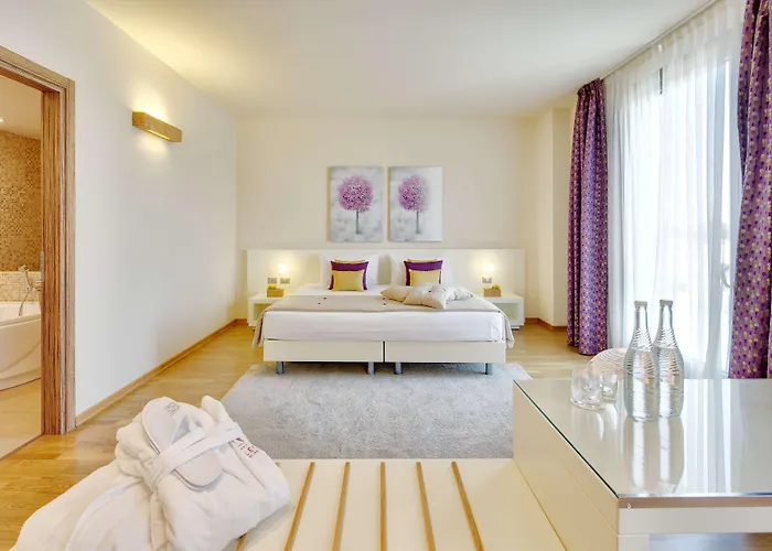 Hotel Western Leone Di Messapia & Conference 4*