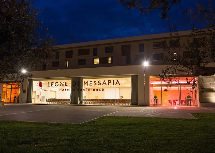 Western Leone Di Messapia & Conference Hotel