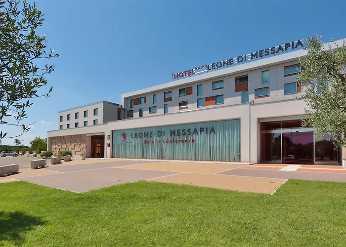 Western Leone Di Messapia & Conference Hotel 4*
